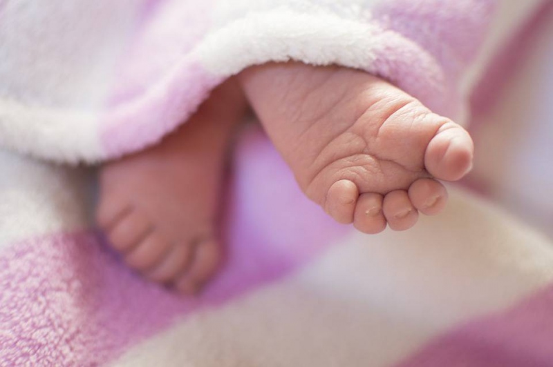 10个月宝宝大便干硬怎么办怎么预防宝宝大便干燥