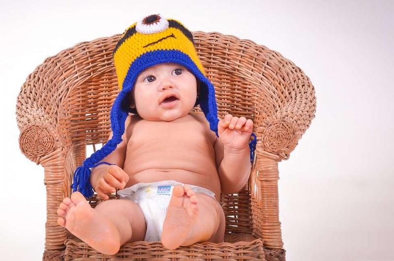 婴儿肤色什么时候稳定宝宝肤色是由什么决定的